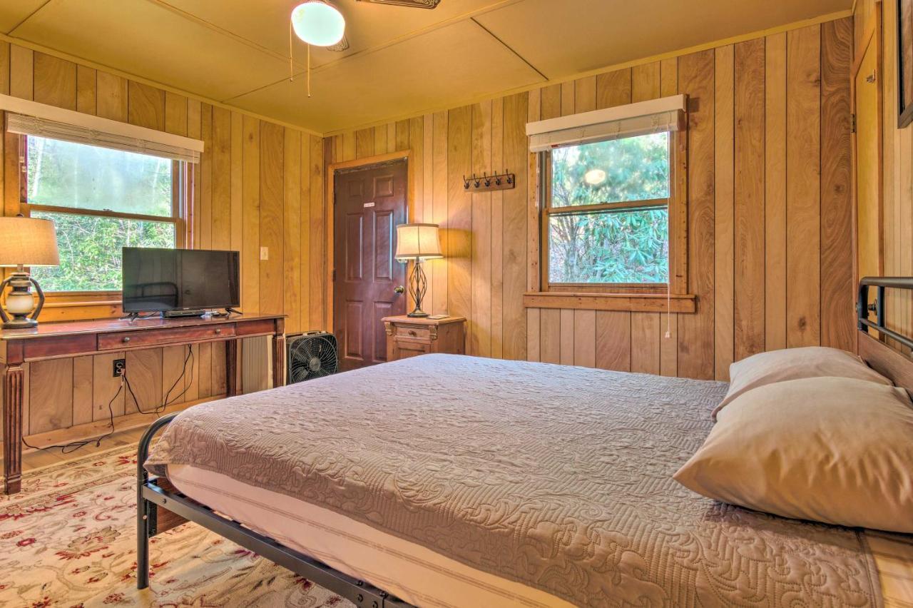 Peaceful Spruce Pine Cabin On 8 Acres With 2 Decks! Bagian luar foto